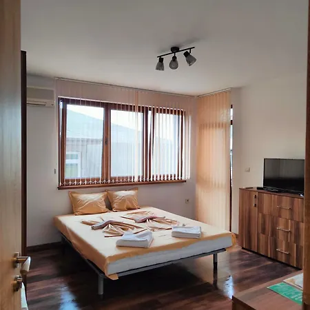 Guest house M&d Nesebar