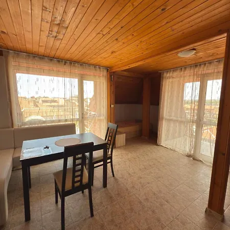 Guest house M&d Nesebar